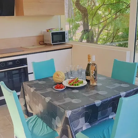 Holiday For 6 With Garden Сен-Рафаэль